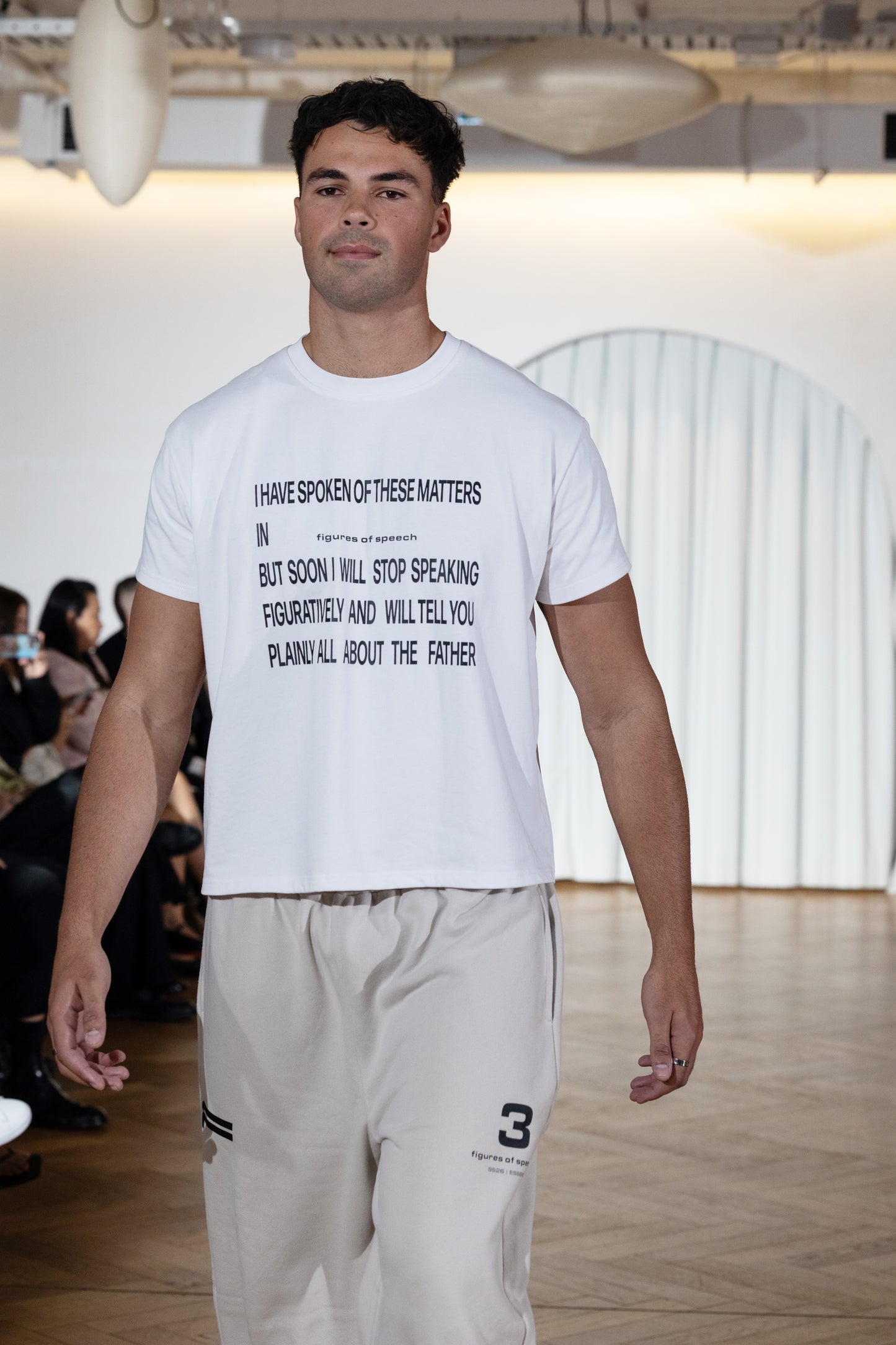 Giovanni 16 Tee (white)